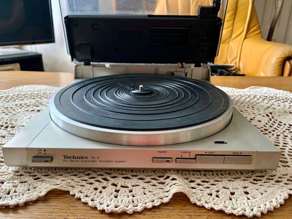 Gramofon Technics SL-3