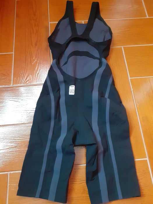 Fato de natação competição mulher Arena