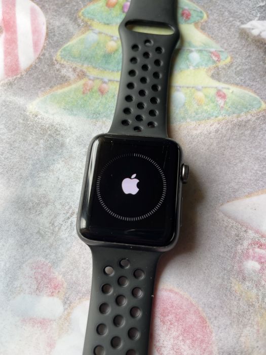 Продам Apple Iwatch series 2 Nike 42mm