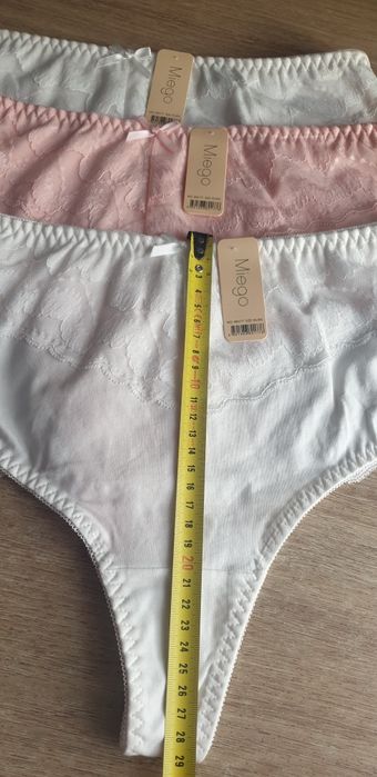 4×Damskie majtki stringi 4XL