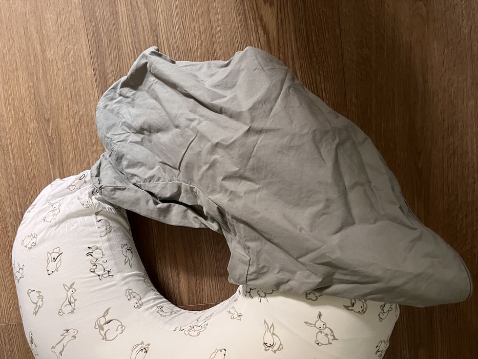 Almofada de amamentação LEN IKEA com capa adicional