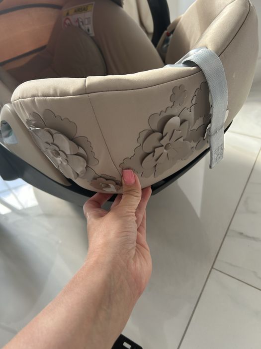 Cybex Priam 4.0 Simply Flowers.