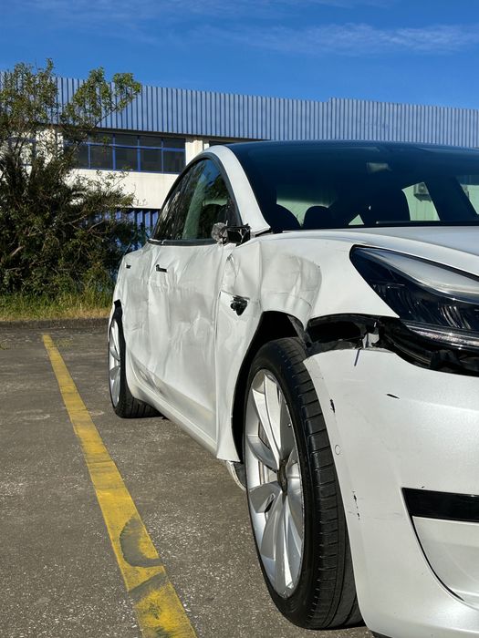 Tesla Model 3 Standart Range Plus  Salvado Facil Reparação #IVA Dedutivel#
