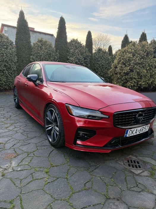 Volvo S60 Volvo S60 T6 AWD R-Design – 310 KM – Bowers & Wilkins – Fusion Red