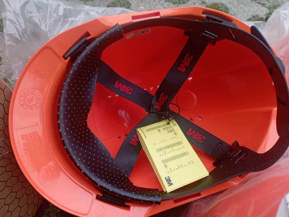 Nowe Kaski Budowlane 3M
