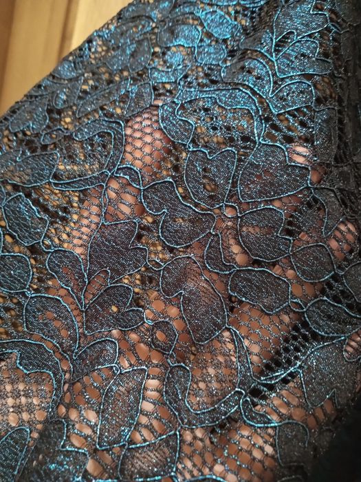 Niezwykle efektowna bluzka z koronki