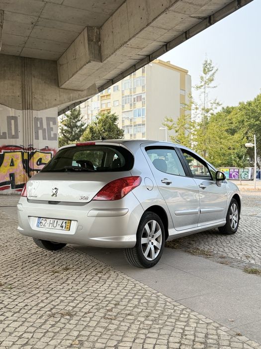 Peugeot 308 1.4 VTi Apenas 88 mil kms