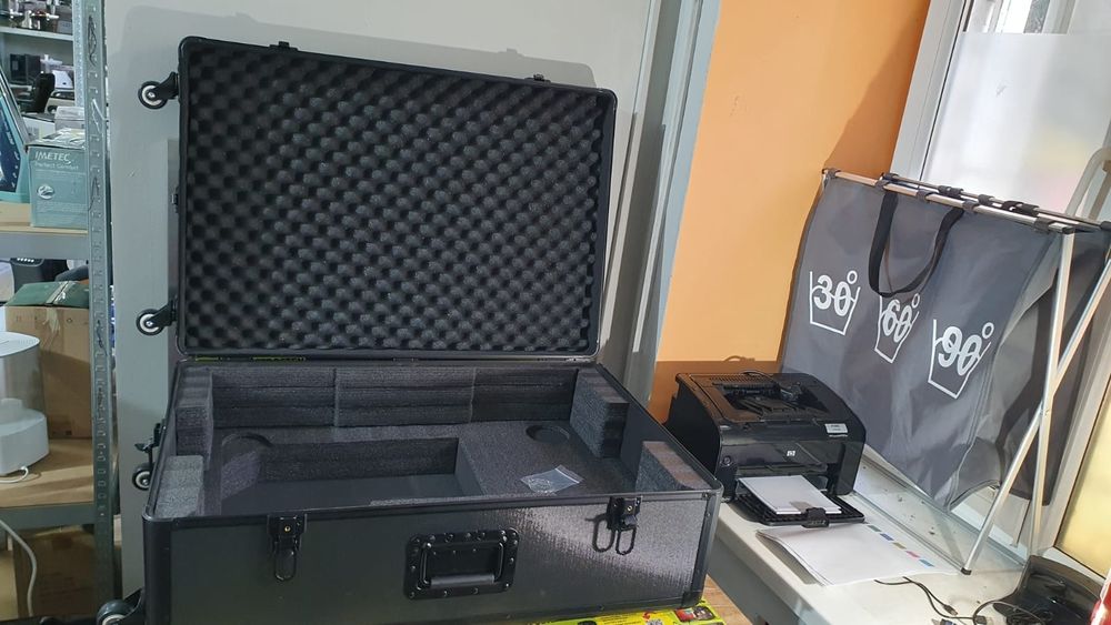 Металевий кейс для зброї, дрона, обладнання 54х81х26