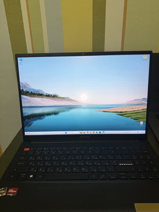 Asus Vivobook S16