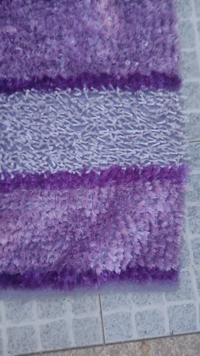 Carpete e tapete com oferta de almofadas