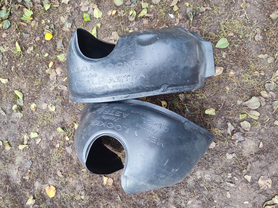 Підкрилки Opel Astra