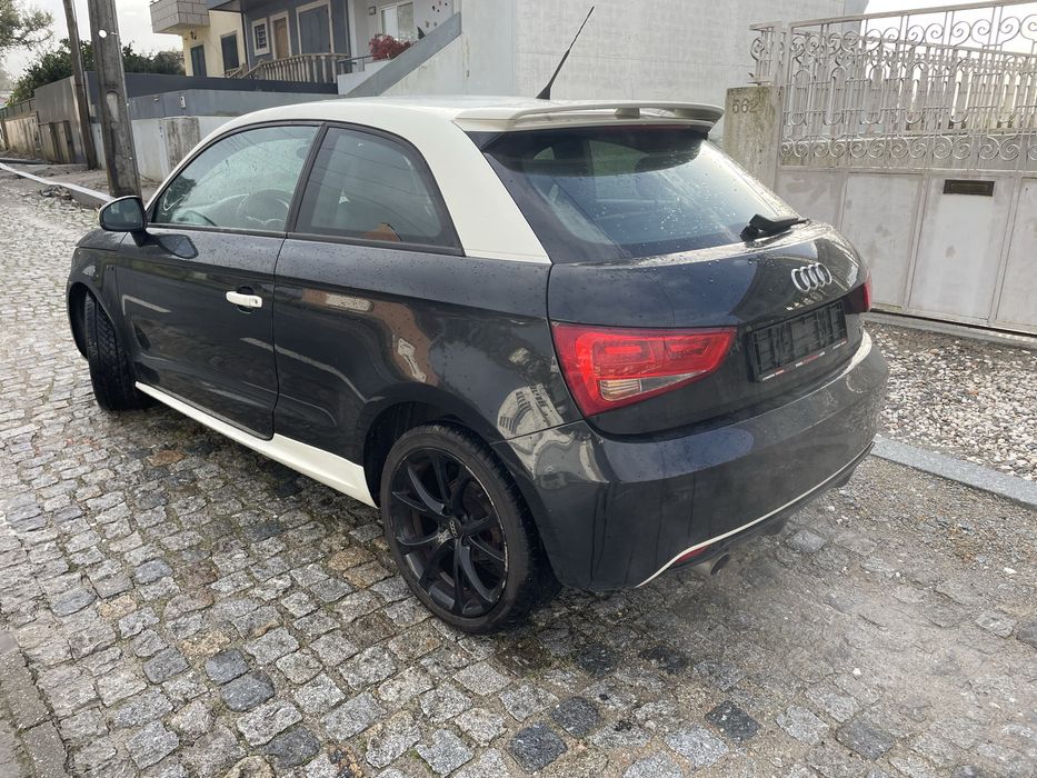 Audi A1  1600 TDI  Edicao Lda. 11/25 Black Wite