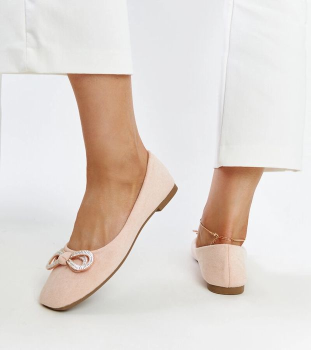 Jasnoróżowe balerinki z kokardką Gaillou