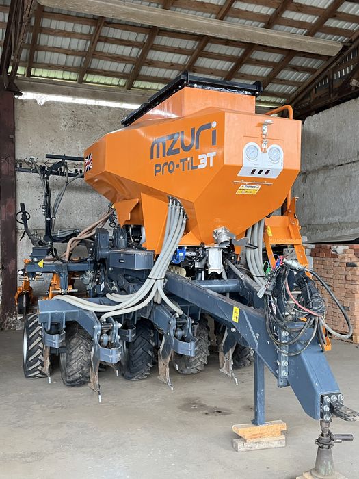 Сівалка Mzuri Pro-Til 3T