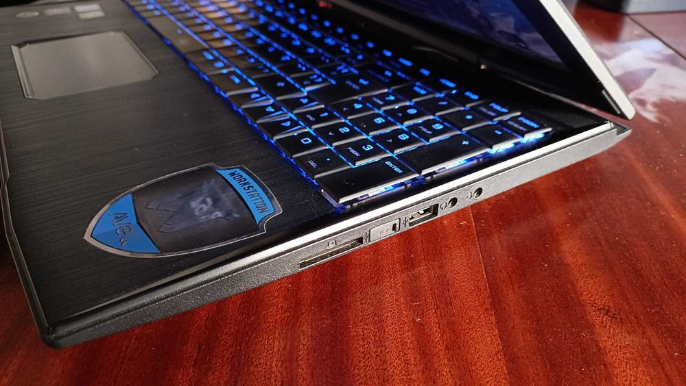 PC Gamer Avell - Fox A52 - gray