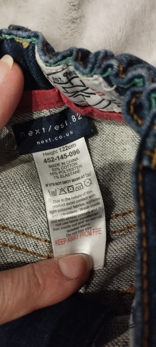 Spodnie jeans chłopięce r. 122 + Gratis