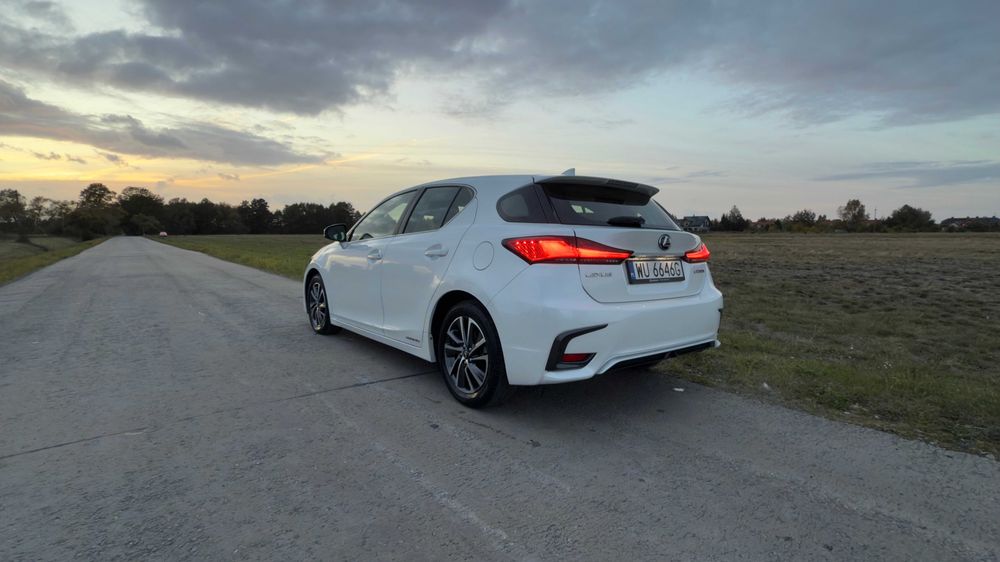 Lexus CT200h Elegance