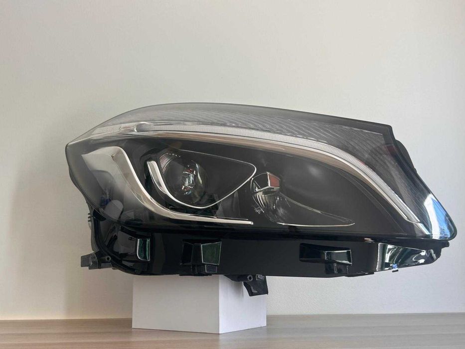 Farol / ótica Mercedes benz Classe A W176 - Direito - Original LED High Performance