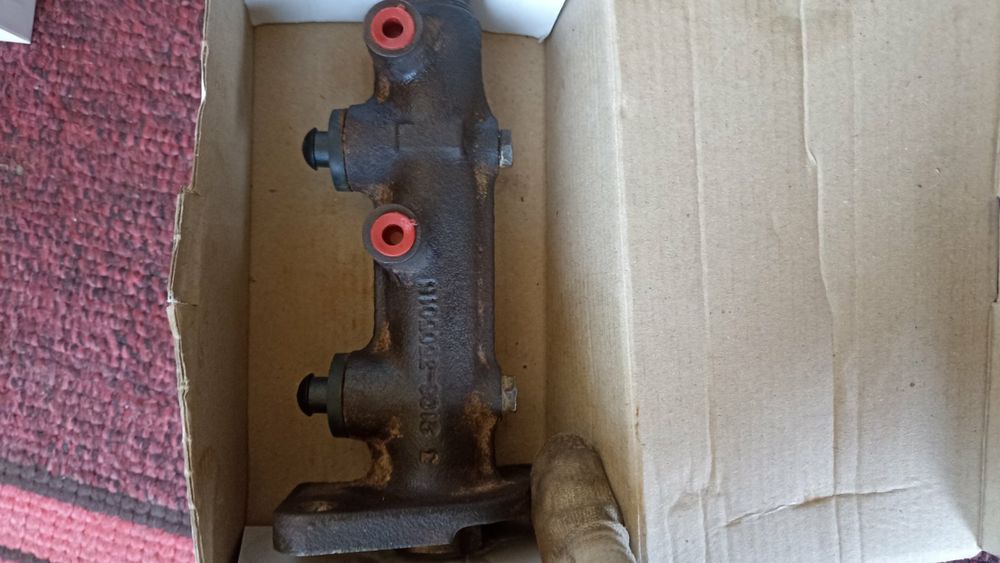 Головний тормозний циліндр ВАЗ 2108