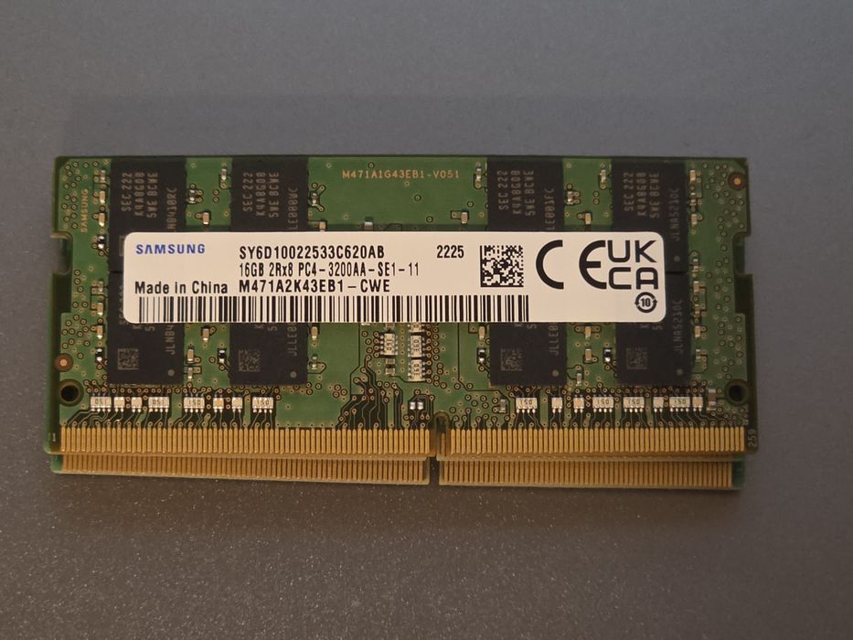 Memória RAM Samsung 16GB DDR4 - M471A2K43EB1-CWE - 49C