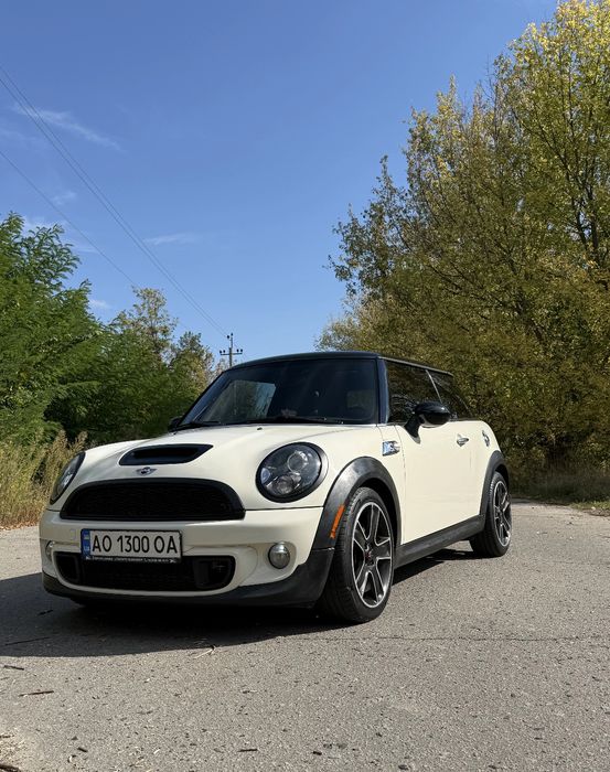 Mini Cooper S turbo 1.6 184к.с. механіка 6ст.