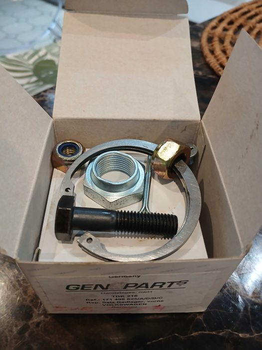 Zestaw łożysk przednich – GEN PARTS