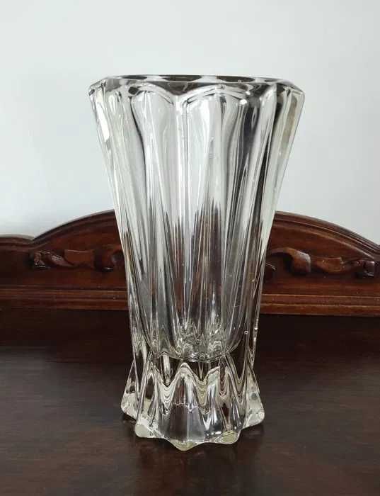 Wyjątkowy Wazon w Stylu Origami