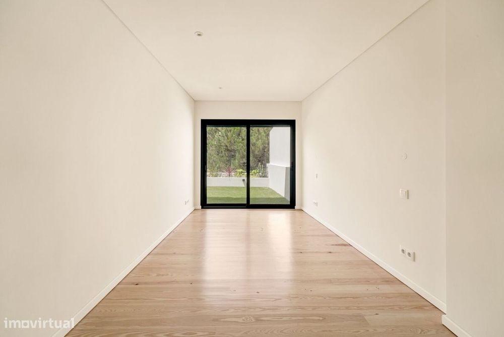 Apartamento T3 com jardim, Amoreira, Cascais
