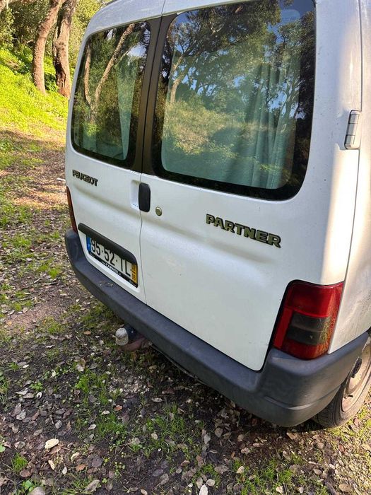Peugeot Partner 1.9 D, de 2002, quase 140000km