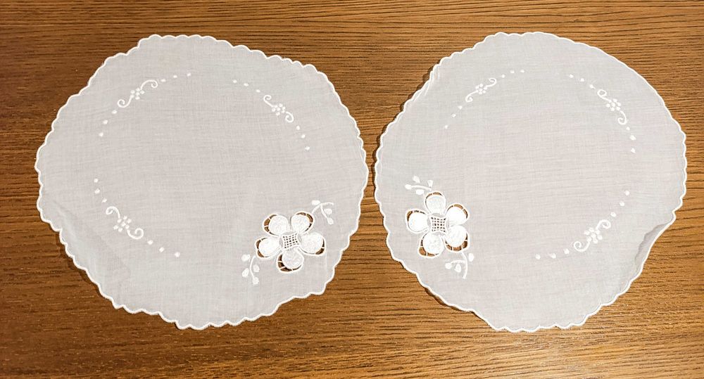 Par de Naperons em Organdi