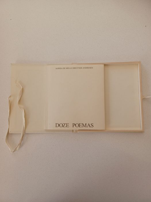 Livro Doze Poemas-Sophia De Mello Breyner Andresen