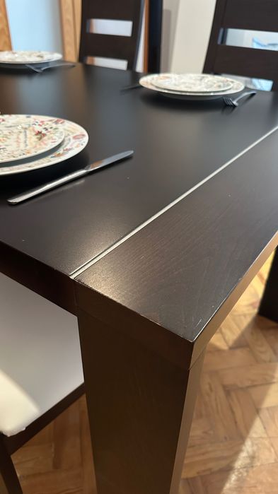 Conjunto de Mesa Jantar Moderna (4 Cadeiras) - Estado Impecável - Estilo Escandinavo