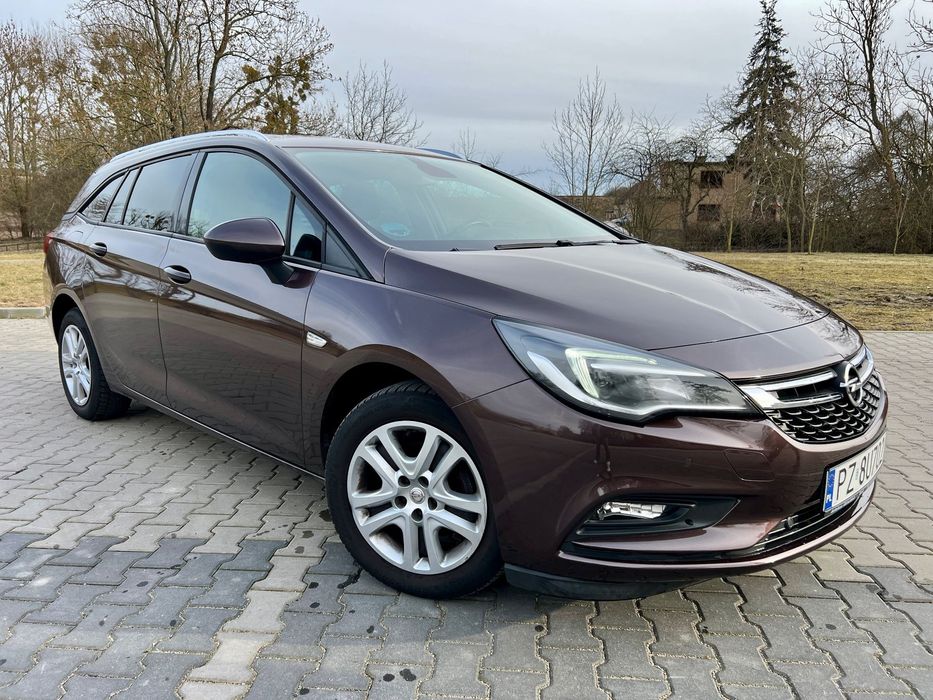 Opel Astra Bogate wyposażenie, oryginalny przebieg
