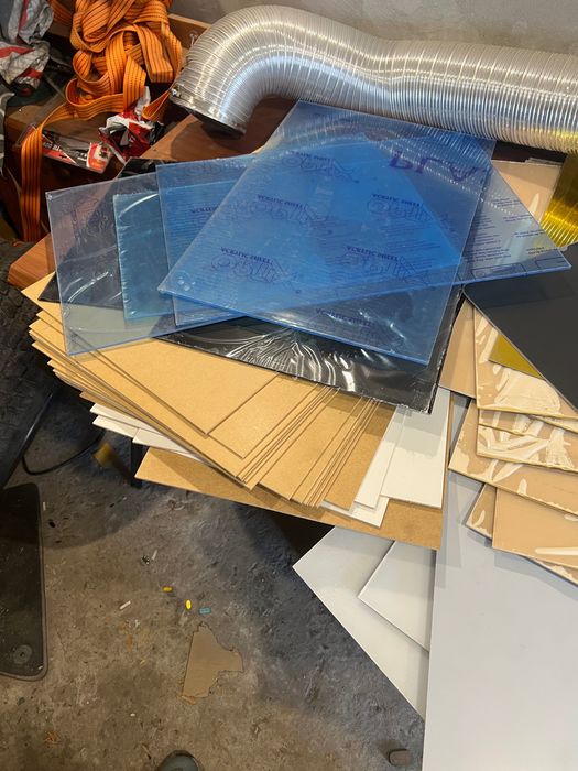 Продам шматки акрілу,фанери,двп, двохсторонього акрилу