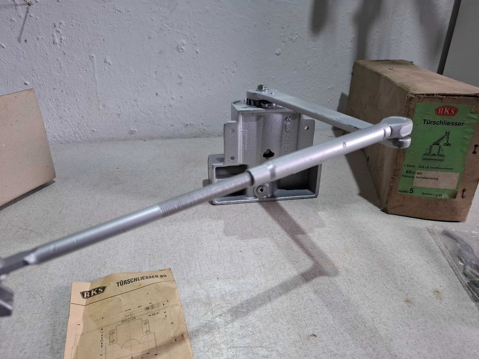 Drzwi Samozamykacz BKS OTS 80 Türschließer Niemiecki - NOWY