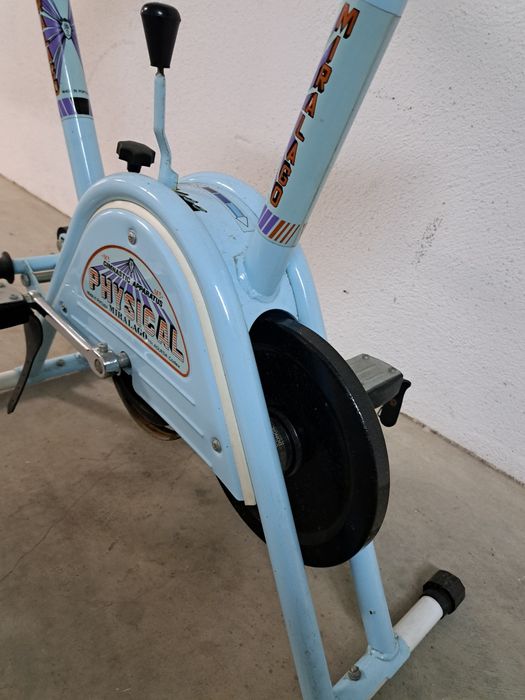 Bicicleta de ginástica