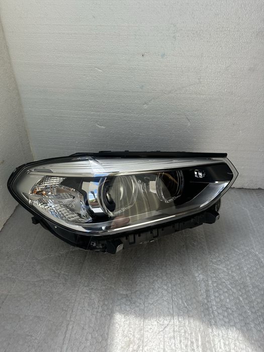 BMW G01 G02 фара права USA