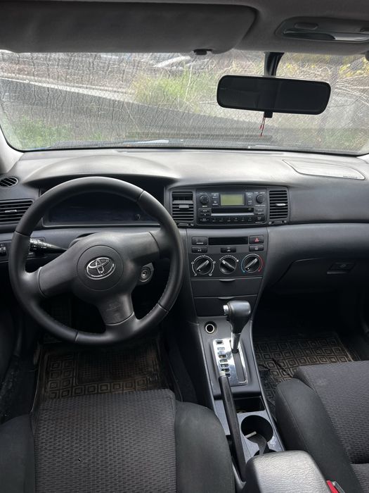 Toyota Corolla 2006 (E120) Рестайлінг • 1.6 Бензин • Надійний хетчбек