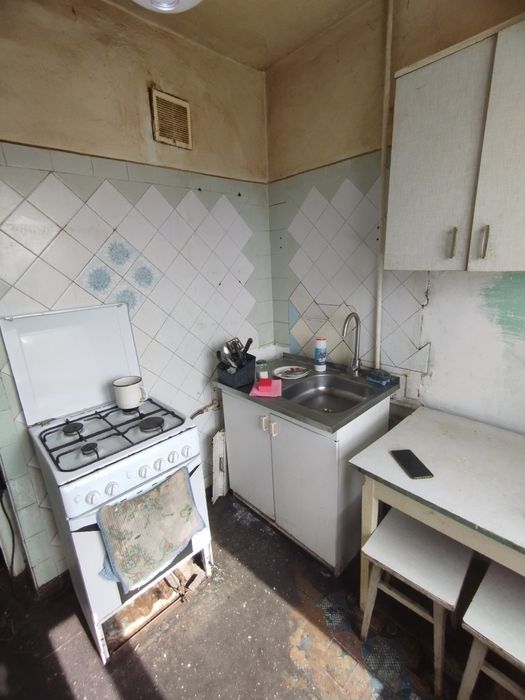 Продам 2-ком. квартиру ул. Батумская (р-н Косиора)