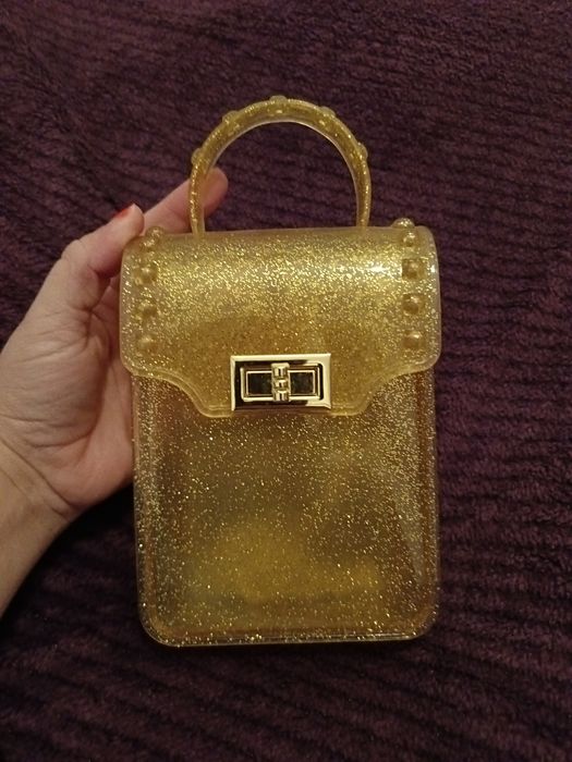 Mala pequena tiracolo