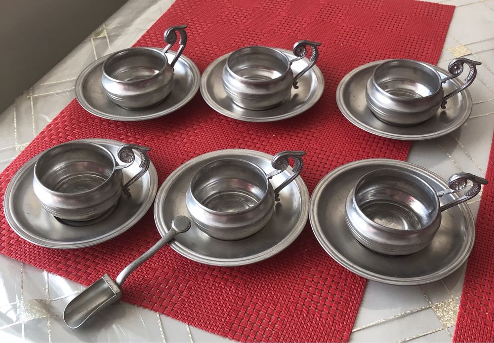 Антиквар вінтаж