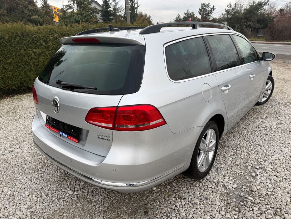 PASSAT 2.0 TDI Automat Czujniki Parkowania Alu Navigacja Stan  Bdb
