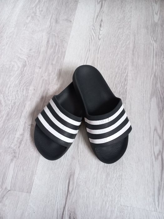 Klapki Adidas 36