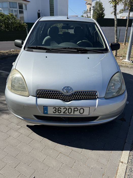 Toyota Yaris 1.0  - Estimado - 124 mil klms - Revisao - Pneus novos - Pintura nova