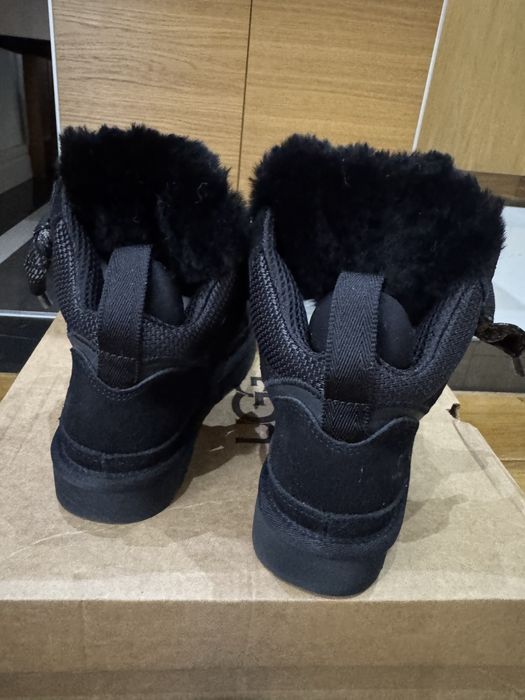 UGG Lowmel Czarne Roz. 36 Nowe