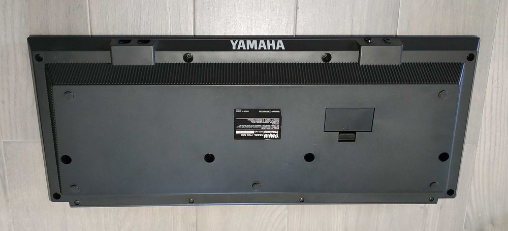 Teclado piano Yamaha PortaSound PSS 580 como novo