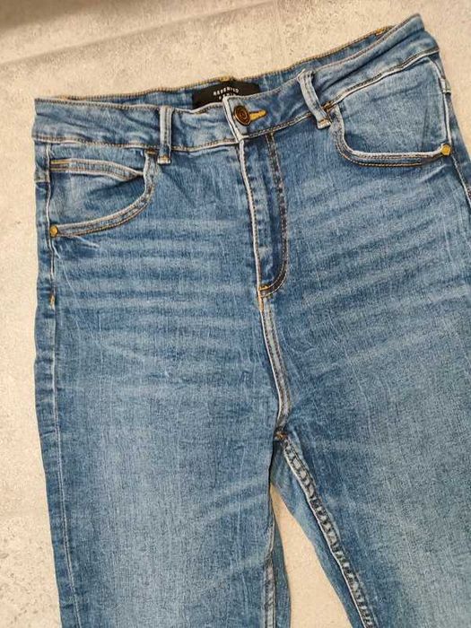 Reserved Denim 38 M jeansy dżinsy niebieskie przetarcia slim skinny