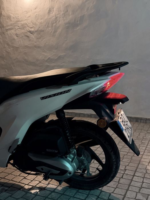 Honda 110 (Como nova)