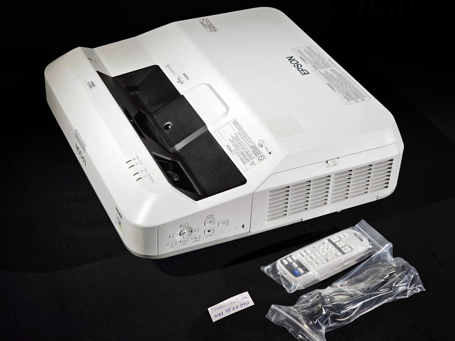Ультракороткофокусний проектор Epson BrightLink 696Ui, WUXGA 1920×1200