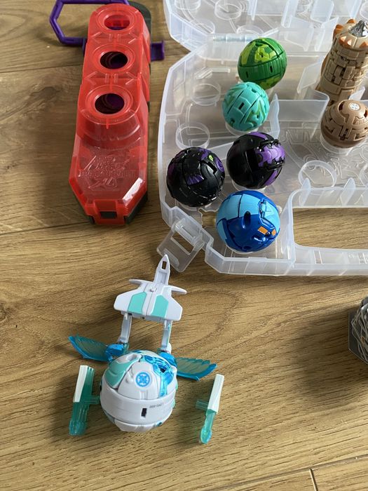 Bakugan walizka, transporter zestaw